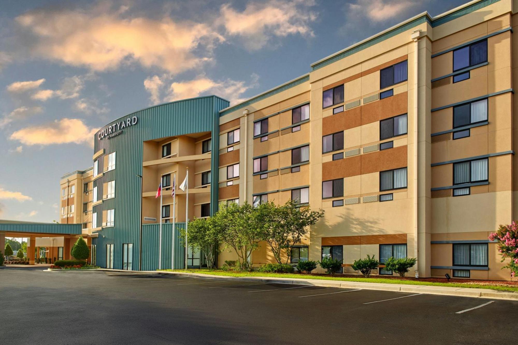 Courtyard Warner Robins Hotel Екстериор снимка